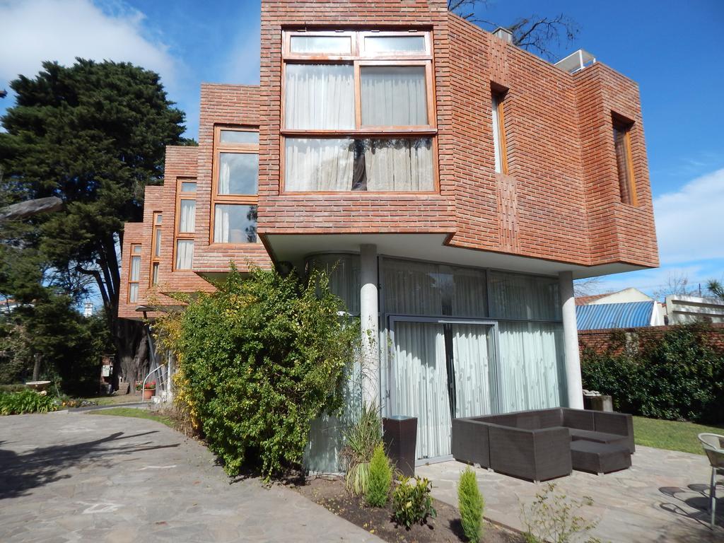 Hotel Aeropuerto Ezeiza Casa De Mr Монте-Гранде Екстер'єр фото