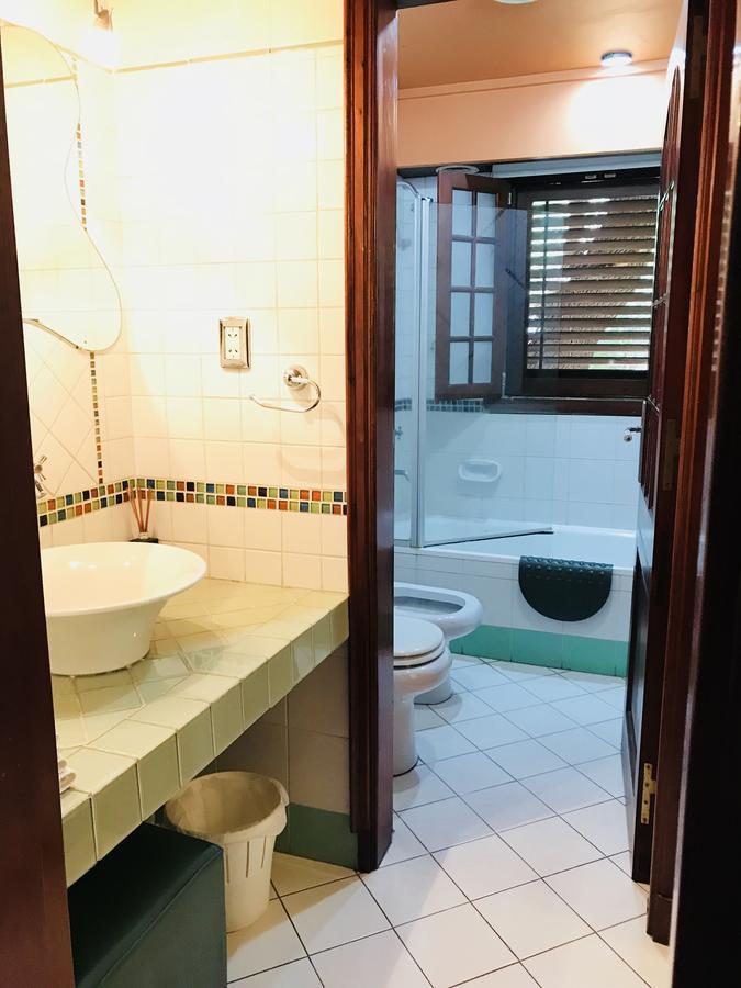 Hotel Aeropuerto Ezeiza Casa De Mr Монте-Гранде Екстер'єр фото